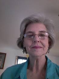 María R.